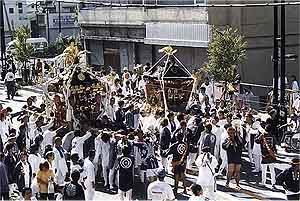 �Q������