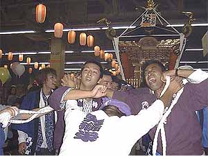 ����12�N���j�V�A���킫��ƍ� �����e�q