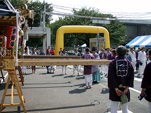 ���P�����i