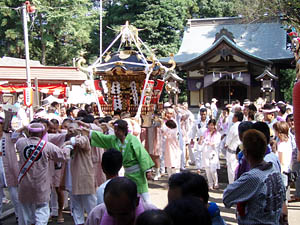 �������P