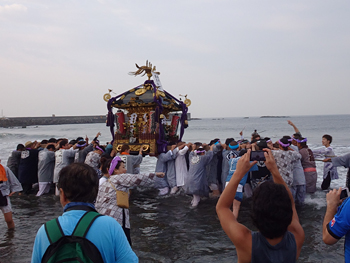 �q���_�Ё��S