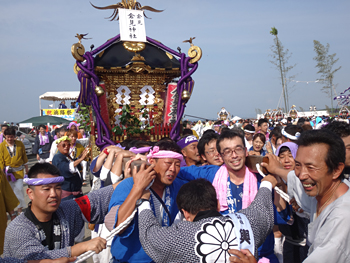 �q���_�А_�`�ɏW�܂钇�ԒB